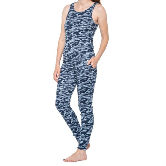 LUCKY BRAND WOMEN HACCI RIBBED TANK TOP AND JOGGERS - Picture 1 of 5